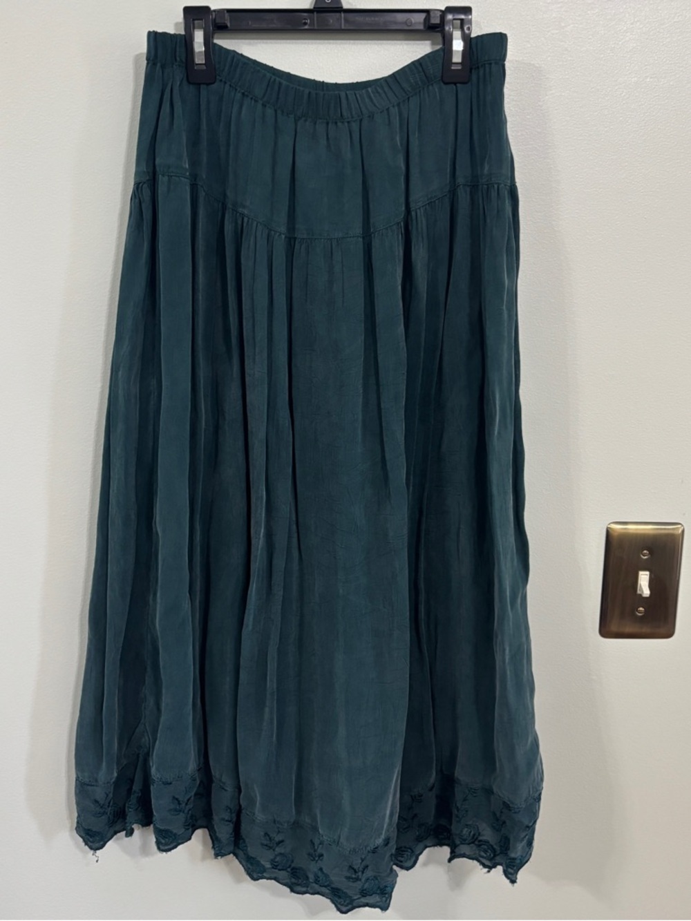 Vintage Johnny Was embroidered rayon midi skirt green - Picture 4 of 6